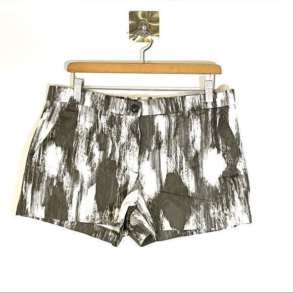 GAP summer shorts sz 10 Khakis by Gap Womens Shorts Army Green White Modern - Picture 1 of 6